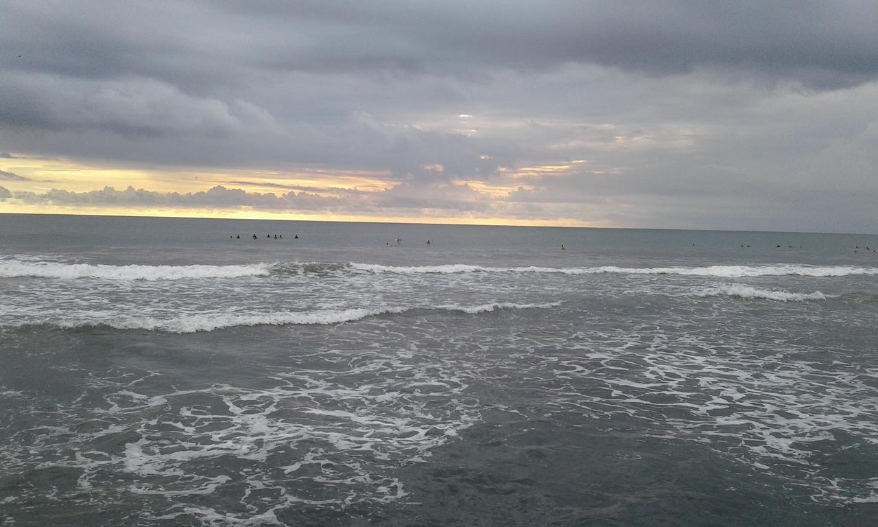 Repag Wayan Canggu Hostel 꾸따 외부 사진